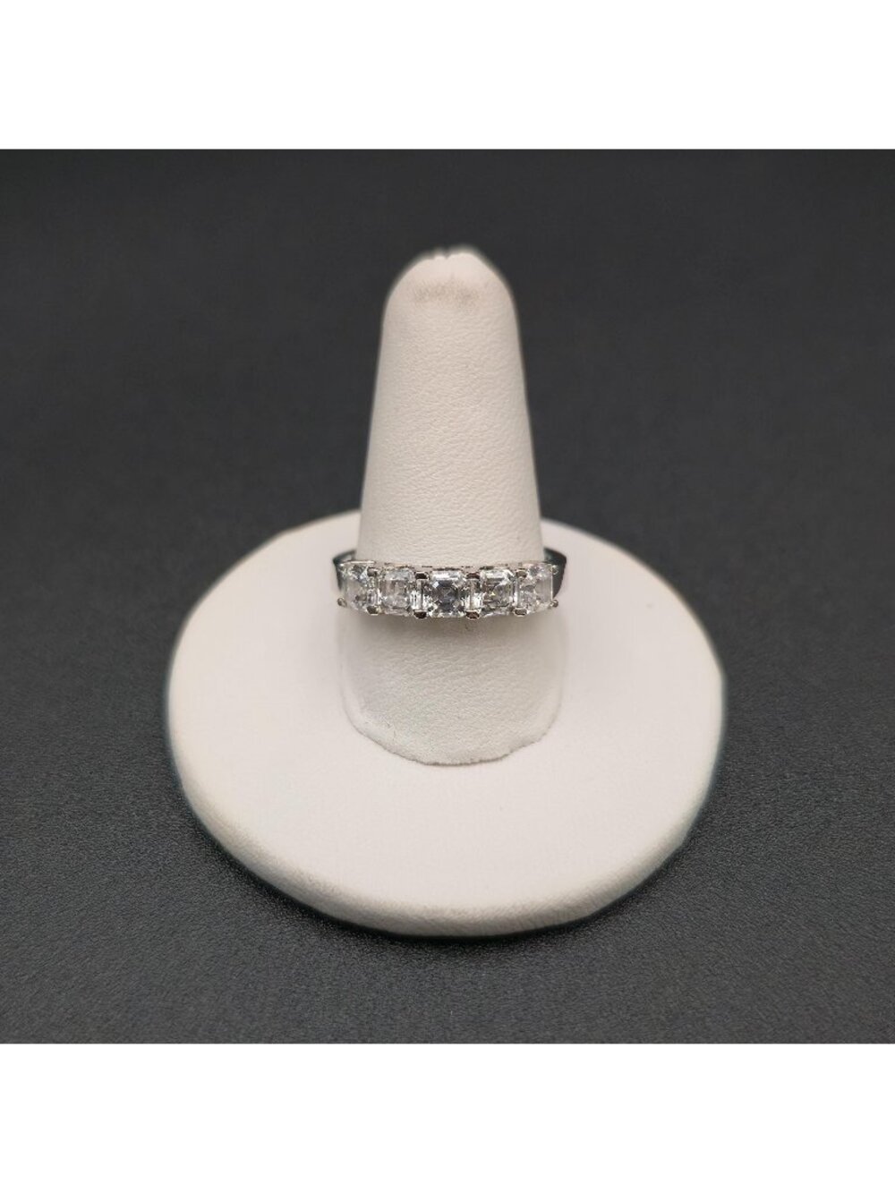 Size 8 Sterling Silver Radiant Cut Cubic Zirconia 5 Stone Anniversary Ring A8834